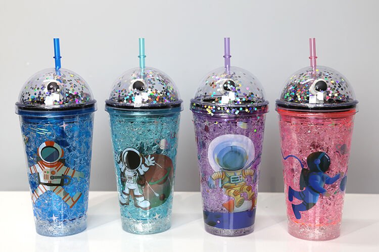 Sevimli Astronot Pipetli Işıklı Pullu Suluk Bardak 400 ml