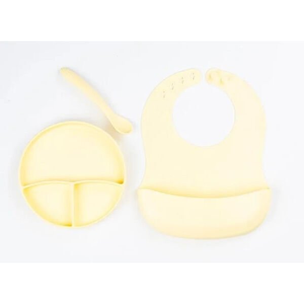 Sarı 3’lü Silikon Yemek Seti – Önlük + Diş Kaşıyıcılı Kaşık + Vakumlu Tabak
