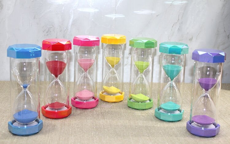 Plastik Çerçeveli Renkli 5 Dk Kum Saati