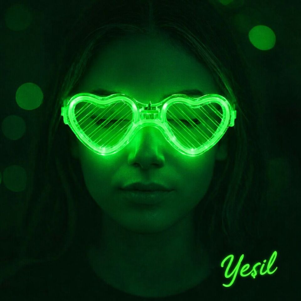 Yeşil LED Işıklı Kalp Gözlük – 3 Modlu Parti & Glow Gözlüğü